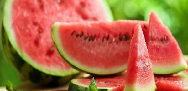 Satışa çıxarılan qarpızlar istehlak üçün təhlükəsizdir? - Mütəxəssislər xəbərdarlıq edirlər - VİDEO