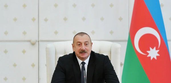 İlham Əliyev: Azərbaycanda qeyri-neft-qaz sektorunun ÜDM-də payı 70 %-dən artıqdır