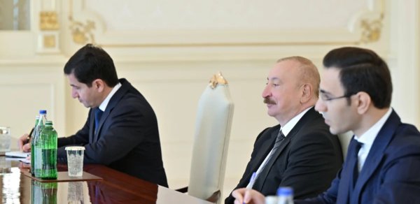 Prezident İordaniyanın Nümayəndələr Palatasının nümayəndə heyətini qəbul edib