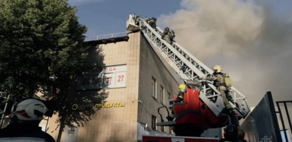 Moskvada binada güclü yanğın - 60 nəfər təxliyə edilib