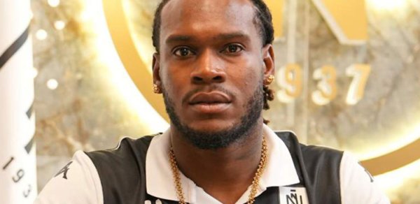 "Neftçi" yeni müdafiəçi transfer etdi