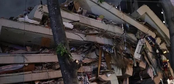 Venesuelada zəlzələdən sonra 50 mindən çox insan itkin düşüb