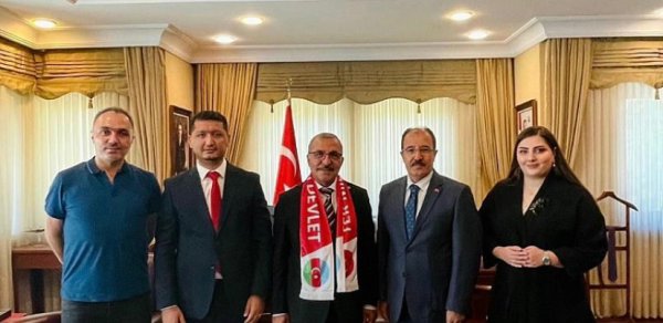 Qafqaz Group Təhsil Mərkəzinin dəstəyi ilə Türkiyənin nüfuzlu universitetlərindən daha dörd azərbaycanlı tələbə məzun oldu