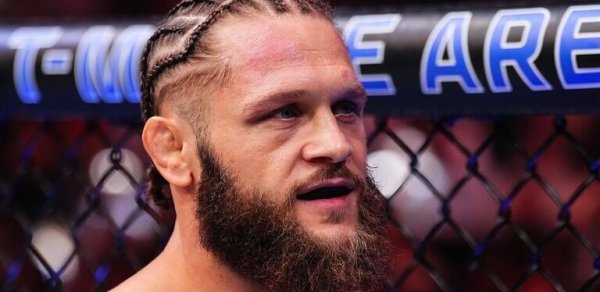 UFC: Rafael Fiziyev rəqibini nakautla məğlub edib