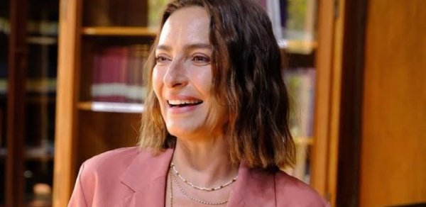 Ayça Bingöl “Aşk və Taxt” serialının heyətinə qoşuldu