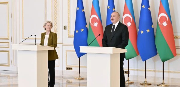 İlham Əliyev və Ursula Fon der Lyayen mətbuata bəyanatlarla çıxış ediblər