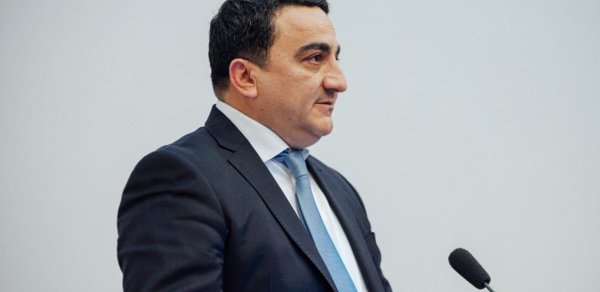 Xırdalan bələdiyyəsinin sabiq sədri 6 ilə - Yarım milyondan çox yeyinti edib