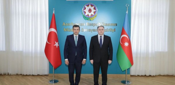 Vüqar Mustafayevlə Selçuk Bayraktar görüşüblər - FOTO