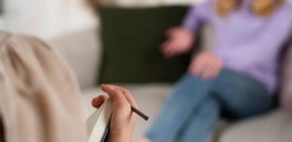 Saatına 1 000 manat alan psixoloqlar: Bu qiymətləri kim və necə təyin edir?