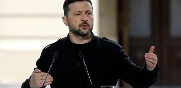Ukraynanın Baş naziri vəzifəsindən azad olundu