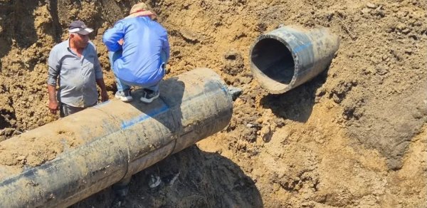 Kürdəmirdə su borusu partladı: Altı kənd susuz qaldı
