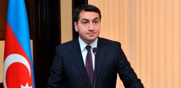 Hikmət Hacıyev: "Azərbaycan D-8 təşkilatına üzv olmağa böyük önəm verir"