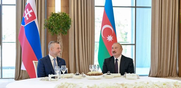 Slovakiya Prezidentinin şərəfinə rəsmi nahar verildi - FOTOLAR