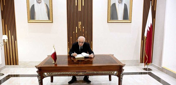 Baş nazir Qətərin Azərbaycandakı səfirliyində olub, başsağlığı verdi