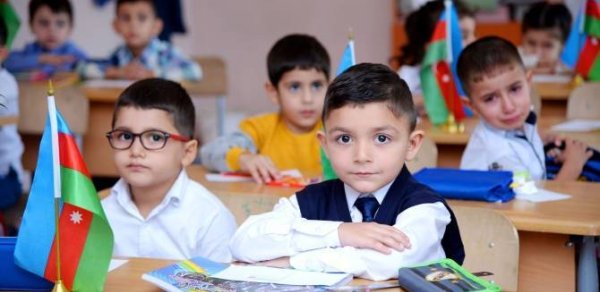 Valideynlərin diqqətinə - Məktəbəhazırlıq qruplarına qeydiyyat başlayır