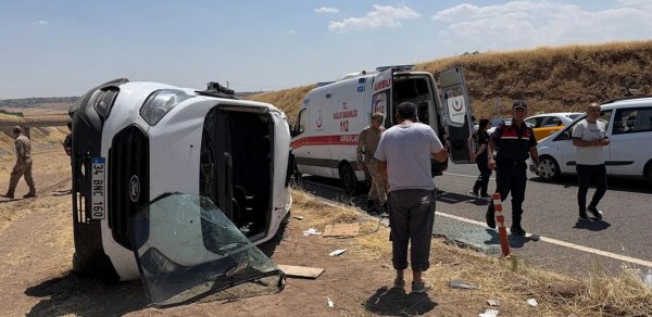 Türkiyədə şagirdləri daşıyan avtobus aşdı - 19 nəfər yaralandı