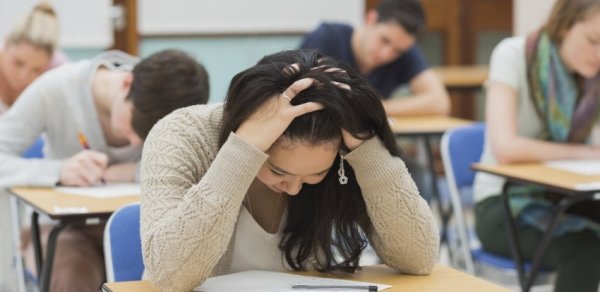 Abituriyentlər ixtisas seçimində bunlara diqqət etməlidir: Əks halda tələbə adını ala bilməyəcəklər