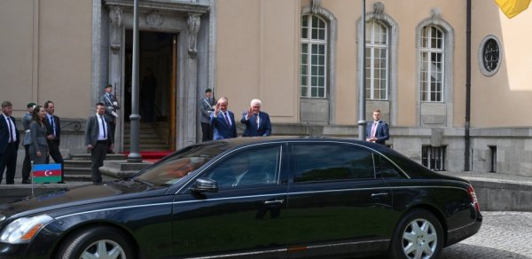 Azərbaycan və Almaniya prezidentlərinin geniş tərkibdə görüşü oldu - FOTOLAR