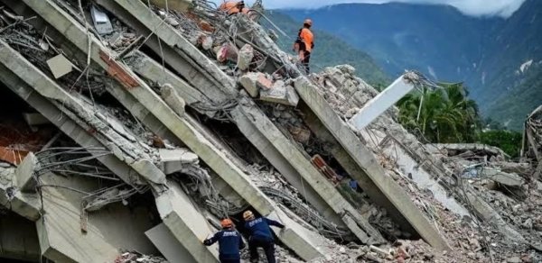 Venesuelada zəlzələdə ölənlərin sayı artıb