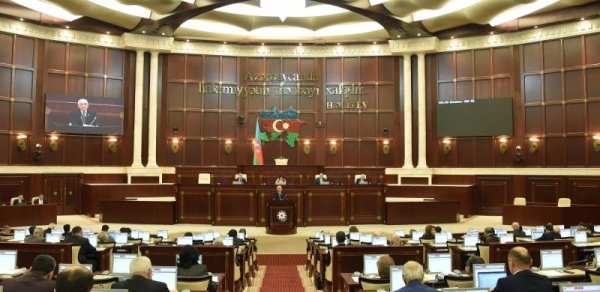 Azərbaycanda son 10 ildə adları dəyişdirilən dövlət qurumları - SİYAHI
