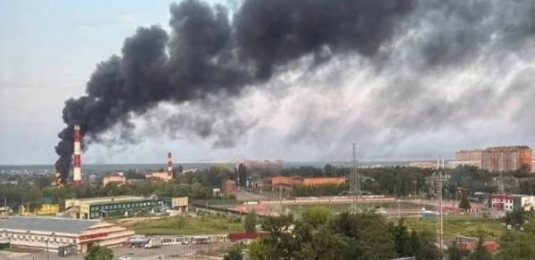 Moskvaya kütləvi PUA hücumu: Zavod və anbarlarda yanğınlar baş verib