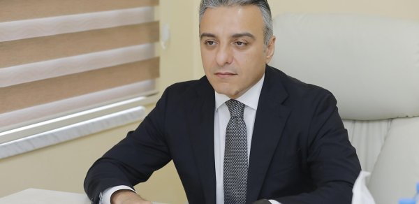 İşdən çıxarılan məmura yeni vəzifə verdi