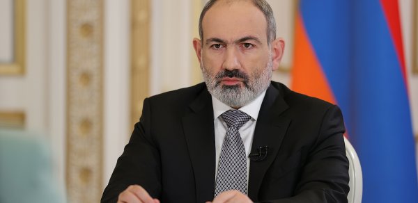 Paşinyan: Müdafiə və Daxili İşlər nazirləri dəyişməyəcək