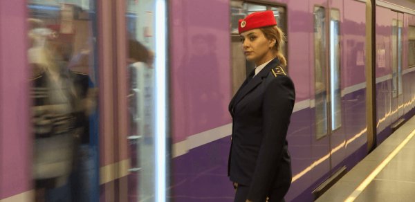 Bakı metrosunda hərəkət dəyişikliyi edilir - VİDEO