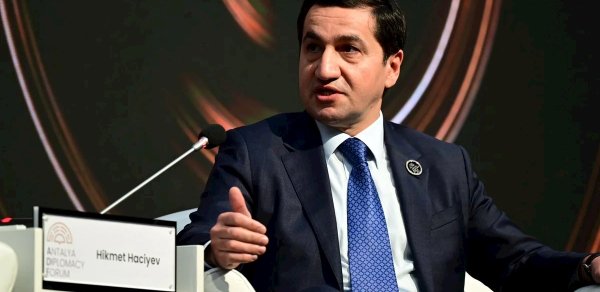 "Azərbaycan İranı qardaş ölkə hesab edir" - Hikmət Hacıyev