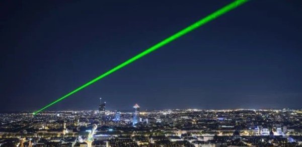 ABŞ dronlara qarşı 400 milyonluq lazer sistemləri alır