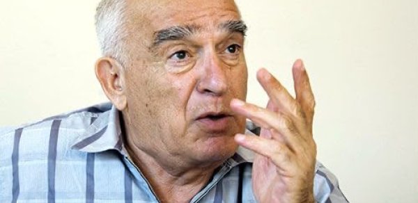 Çingiz Əlioğlu vəfat etdi