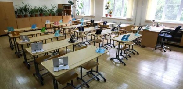 Məktəblərdə dərslər gec başlaya bilər - Yeni sistemə keçməyin vaxtıdır