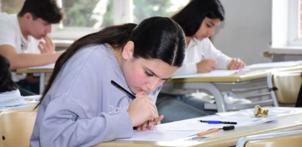 1, yoxsa 15 sentyabr - Məktəblər nə vaxt açılacaq?