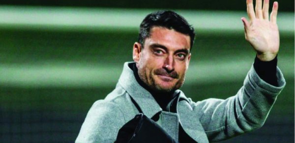 Albert Riera "Srvena Zvezda"nın baş məşqçi olub
