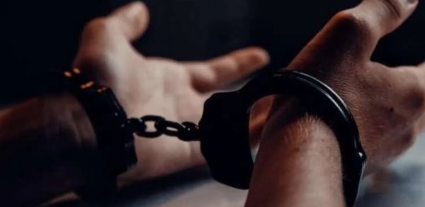 Türkiyədə axtarışda olan şəxsi Azərbaycan polisi saxladı