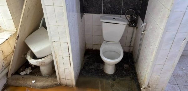 Bakıda uşaq xəstəxanasında antisanitar şərait - FOTOLAR