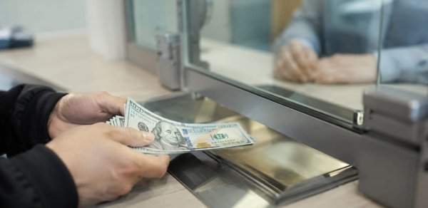 Bu ölkədən Azərbaycana göndərilən pullar kəskin artdı – rəqəmlər açıqlandı
