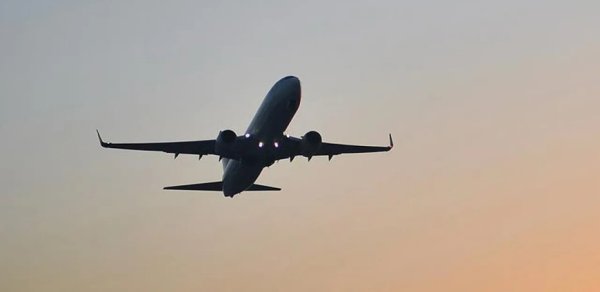 Bakıya uçmalı olan təyyarələr havaya qalxa bilmir - SƏBƏB