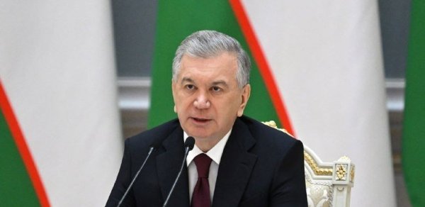 Özbəksitan Prezidenti “Heydər Əliyev” ordeni ilə təltif edilib