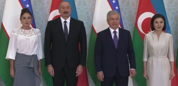 Prezidentlər və birinci xanımlar “Kuksaroy”da birgə foto çəkdirdilər - Video