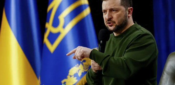 Zelenski Ukraynada seçki keçirilməsi ideyasını sərt tənqid edib
