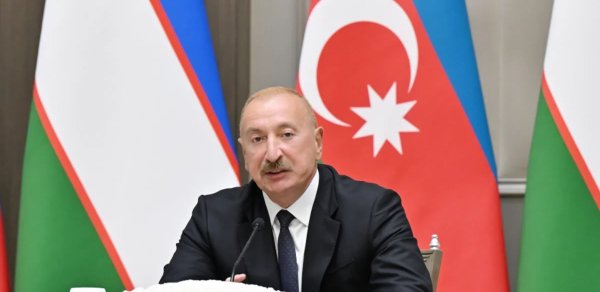 İlham Əliyev Özbəkistan üçün bərə tikintisini sürətləndirməyə çağırıb