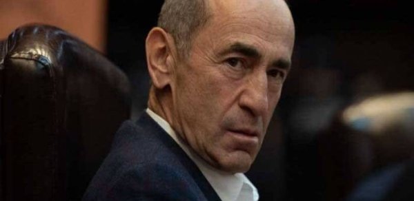 Robert Köçəryan Antikorrupsiya Komitəsinə aparılıb, obyektlərində və oğlunun evində axtarış gedir