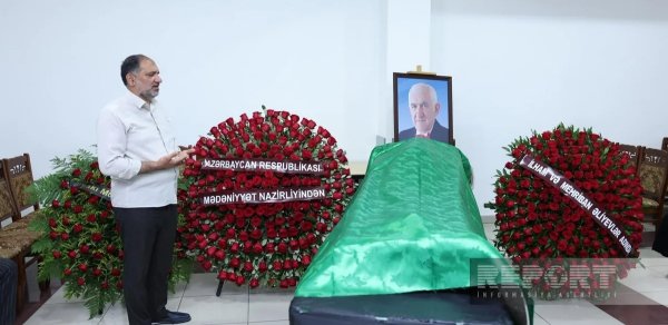 Xalq artisti Tofiq Bakıxanovla Təzə Pir məscidində vida mərasimi keçirilir