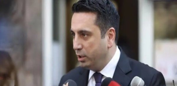 Simonyan: Ümid edirəm ki, Robert Köçəryan məsələsində Rusiyadan zəng gəlməyəcək