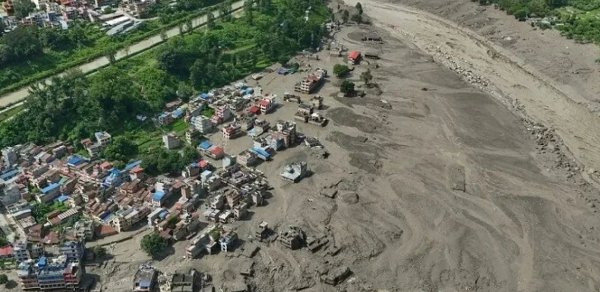 Nepalda güclü daşqın: 389 ölü, 1400 itkin