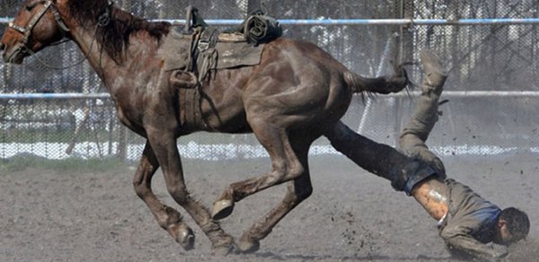 12 yaşlı oğlan atdan yıxıldı, 13 gün sonra öldü
