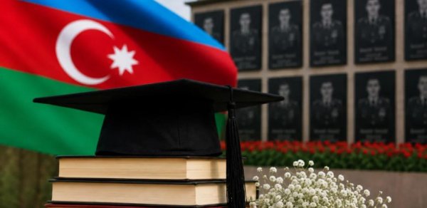 Şəhidin həyat yoldaşı da tələbə olub, qızı da - FOTO