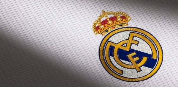 "Real" İspaniya millisinin oyunçusunu alır