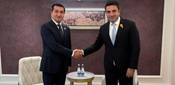 Hikmət Hacıyev Simonyanla görüşdü